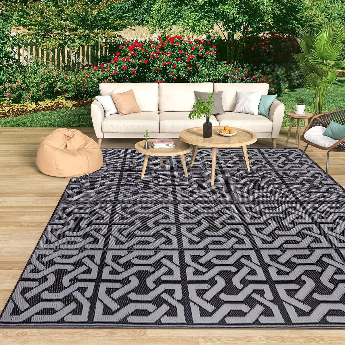 Reversible black and grey patio rug, photo 6 of 8